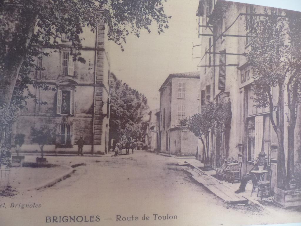 Hotel Restaurant Le Provence Brignoles Exterior photo