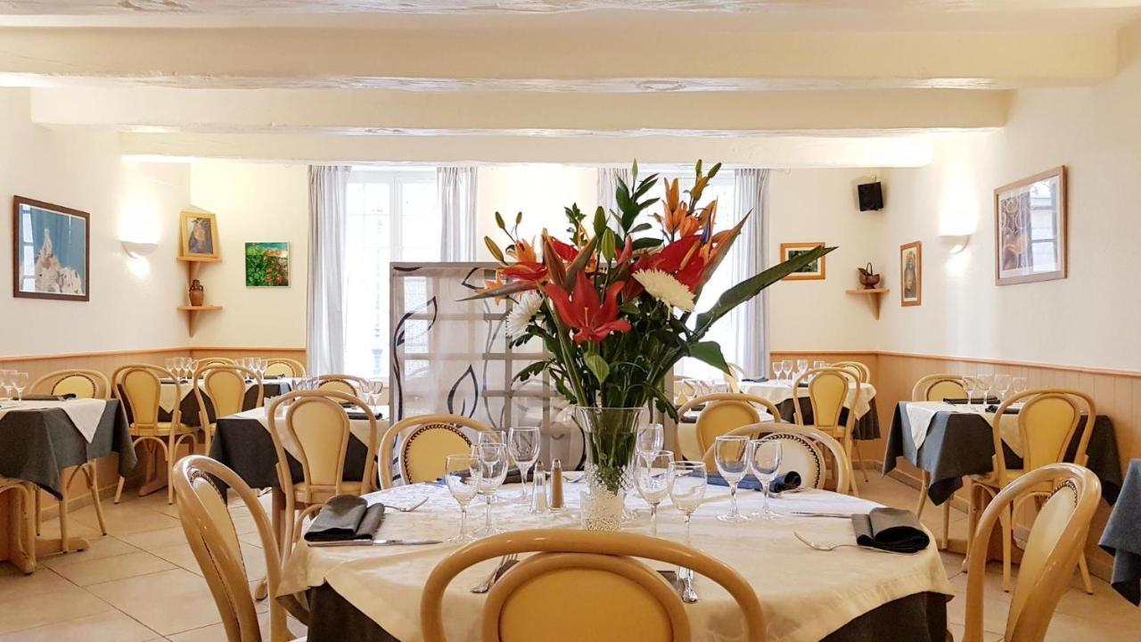 Hotel Restaurant Le Provence Brignoles Exterior photo